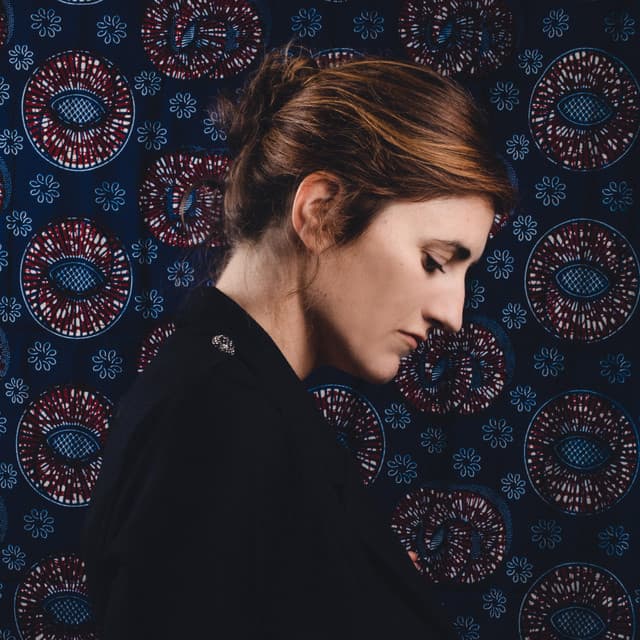 Kloé Lang artist profile image