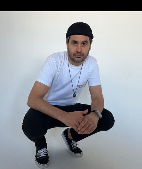 Travis Emmons artist profile image