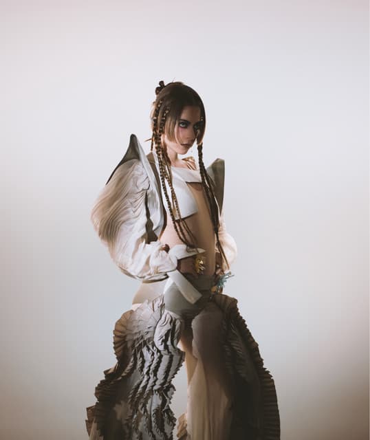 Sofia Thompson artist profile image