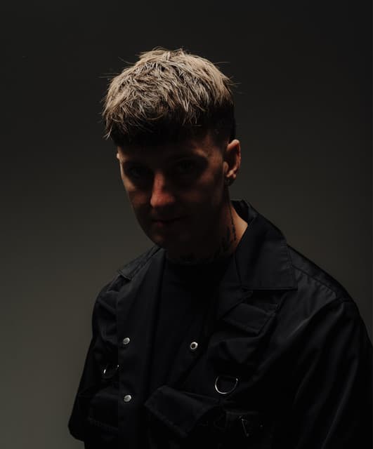Daire artist profile