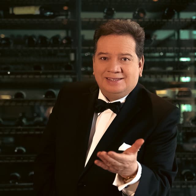 Jorge Muñiz artist profile image