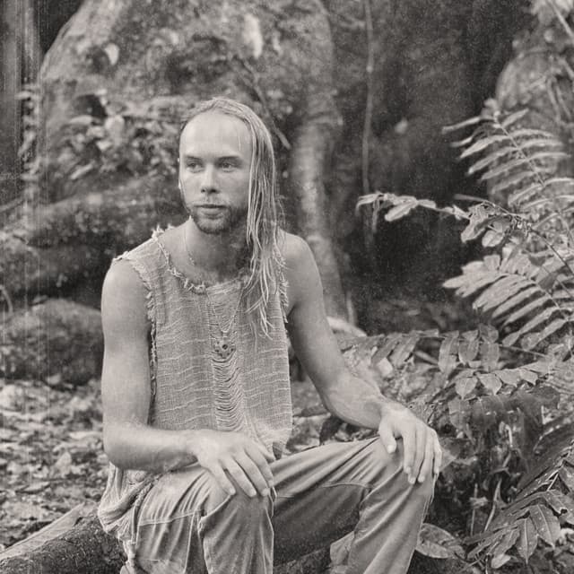 Iyakuh profile