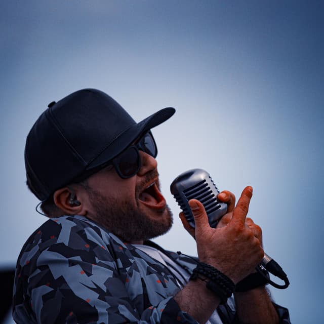 Diego Fernandes artist profile image