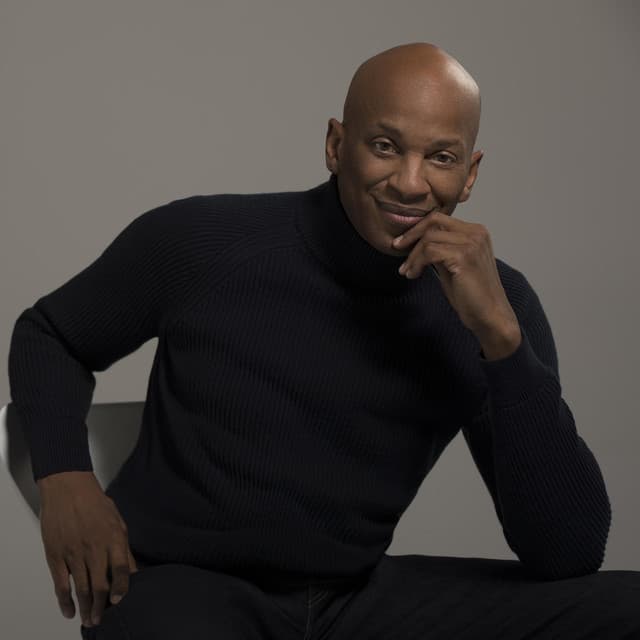 Donnie McClurkin artist profile image
