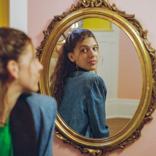 Emma Andersen artist profile image