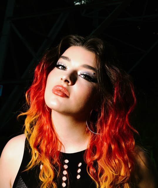 Caroline Reilly artist profile image