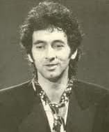 Jona Lewie artist profile image