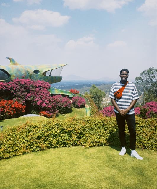 Mirror Gazer artist profile image