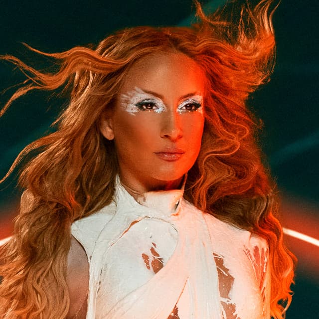 Claudia Leitte artist profile image