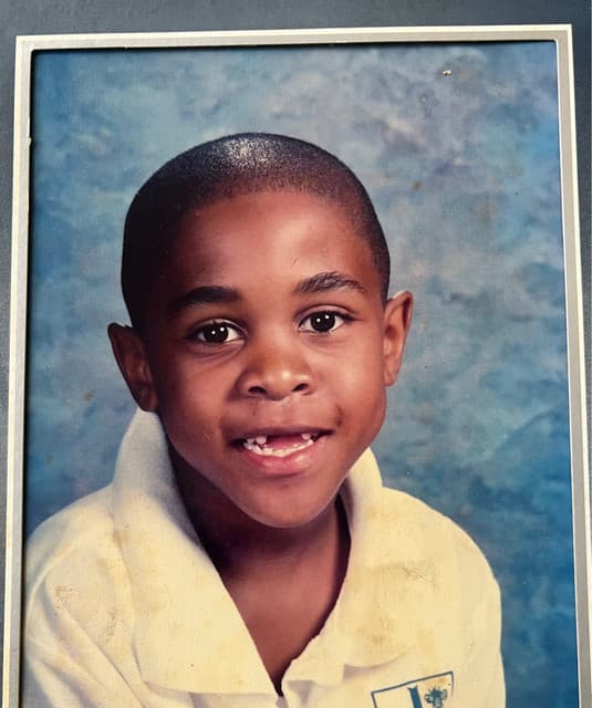 Booshle G. artist profile image