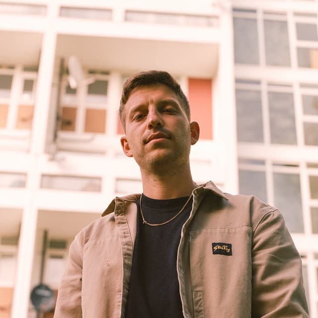 Hugh Hardie artist profile image