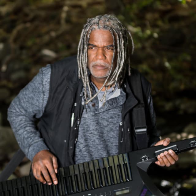 Cal Harris Jr. artist profile image