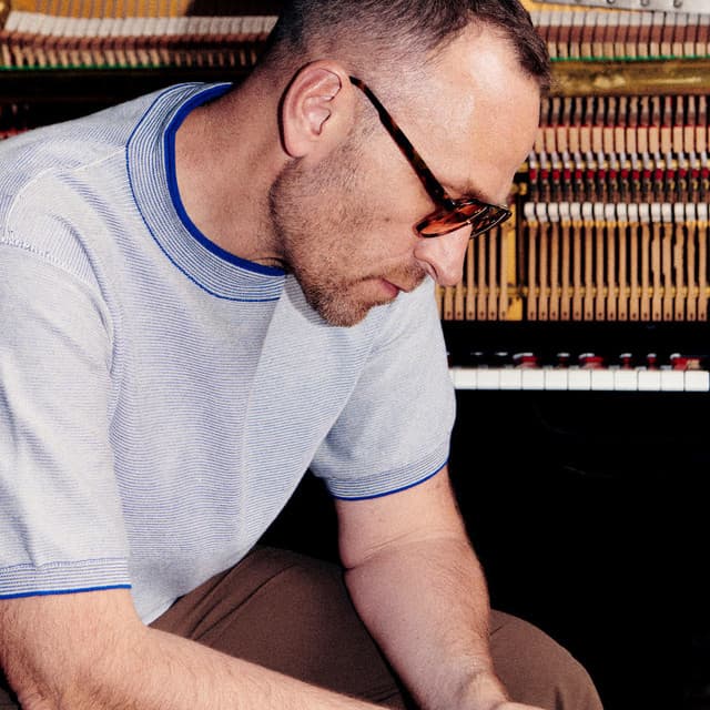 MJ Cole artist profile image