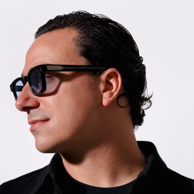 Victor Porfidio artist profile image