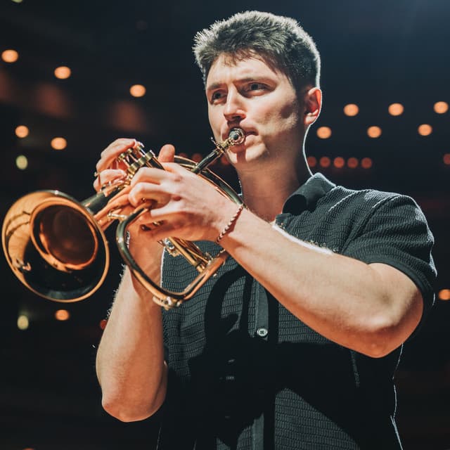 Oli Parker artist profile image