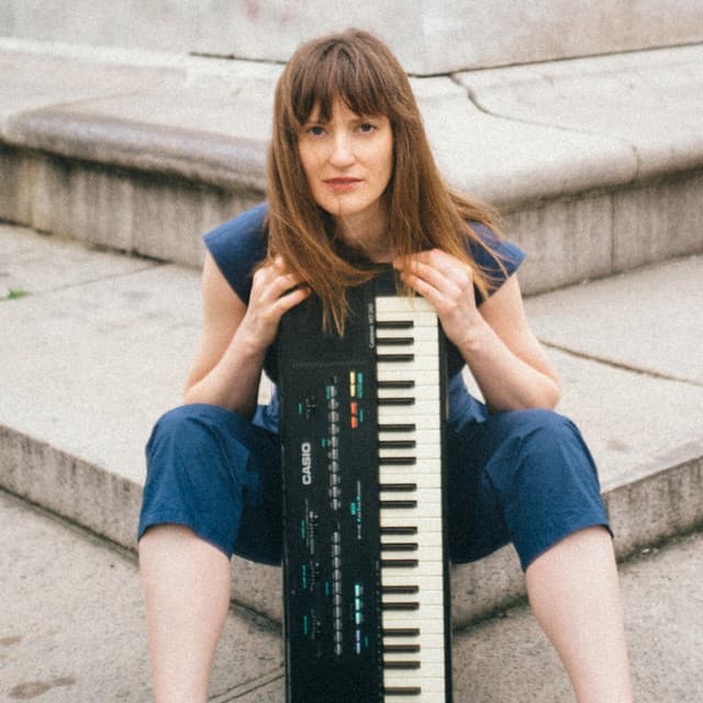 Annie Hart's artist profile image