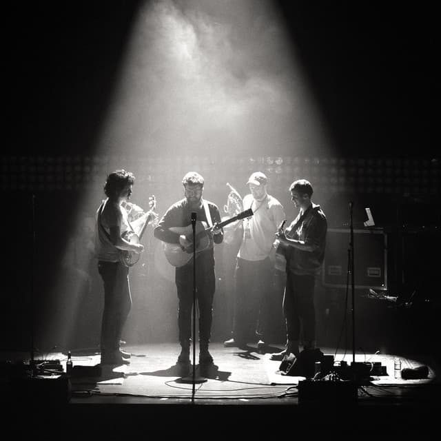 Bear's Den artist profile image