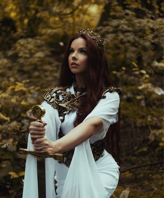 Leah artist profile image