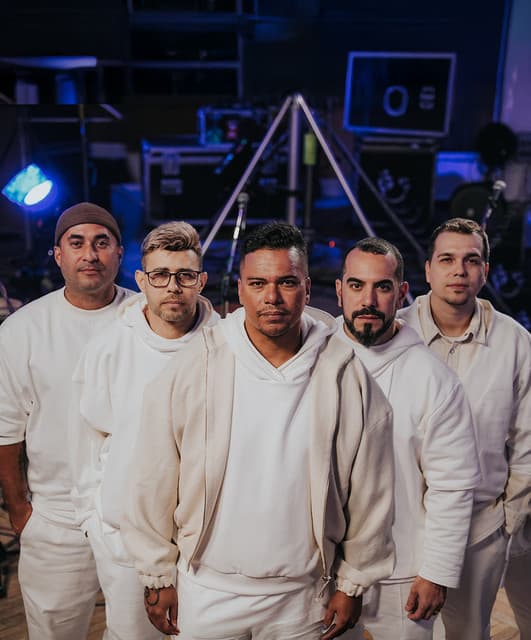 Sorriso Maroto artist profile image