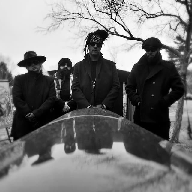 Above Snakes artist profile