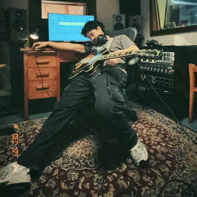 Luka Ferraro artist profile image