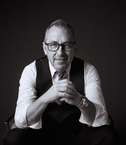 Brian Simpson's artist profile image