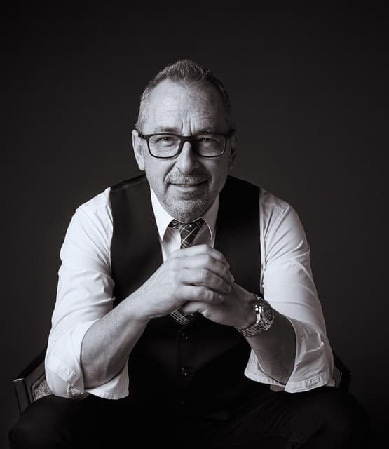 Brian Simpson artist profile image