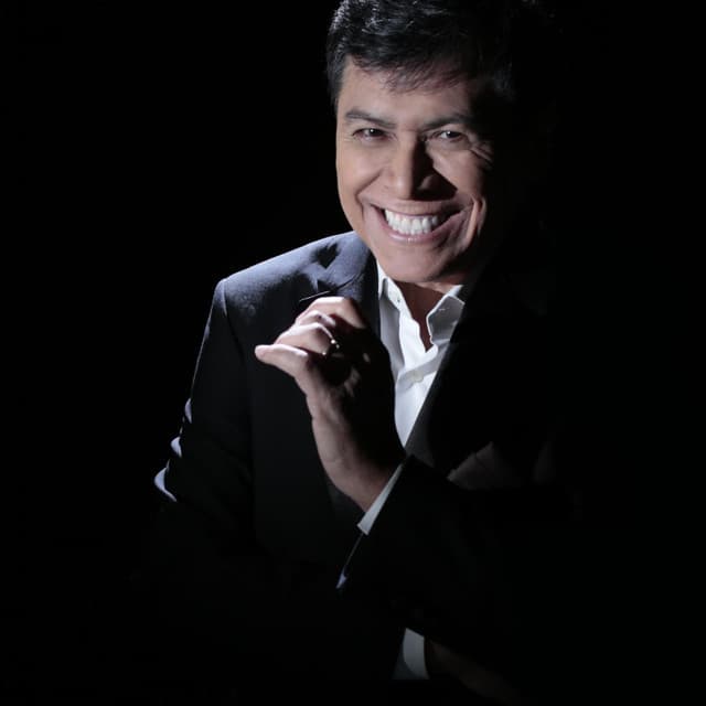 Alvaro Torres artist profile image