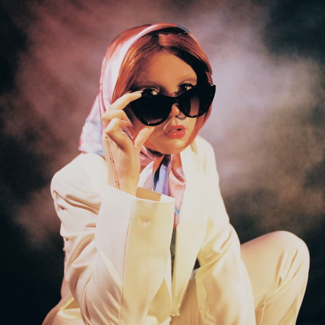 Housewife artist profile image