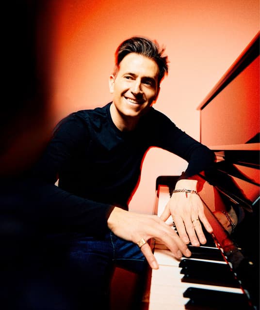 Peter Cincotti artist profile image