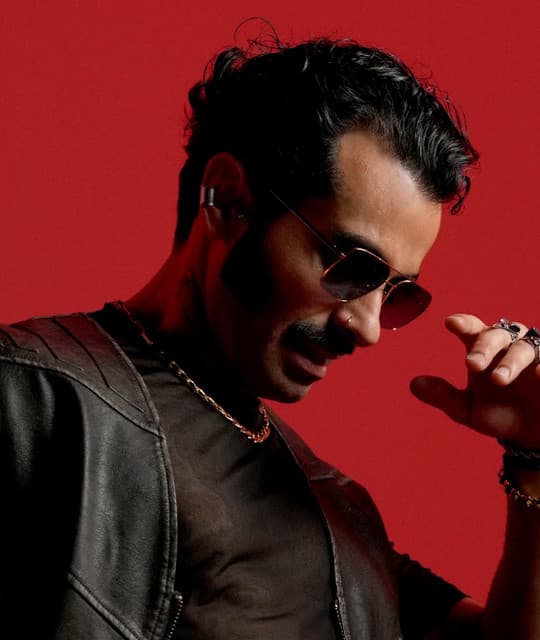 Gökhan Türkmen artist profile image