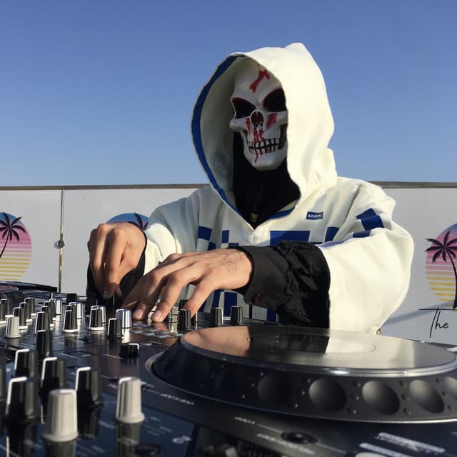 Corner Ghost Official artist profile image