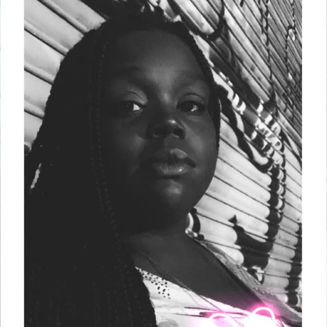 Donna Thompson artist profile image
