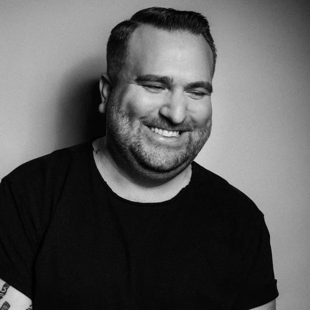 Vin Vega artist profile image