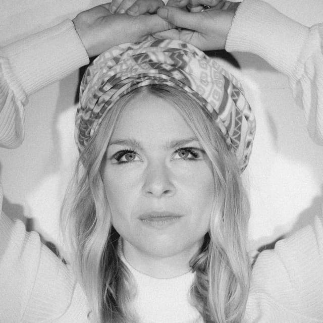 Leah Senior artist profile image