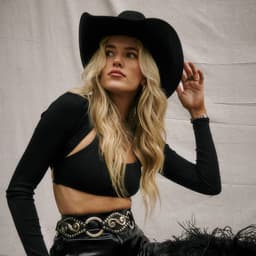 Mackenzie Carpenter's artist profile image