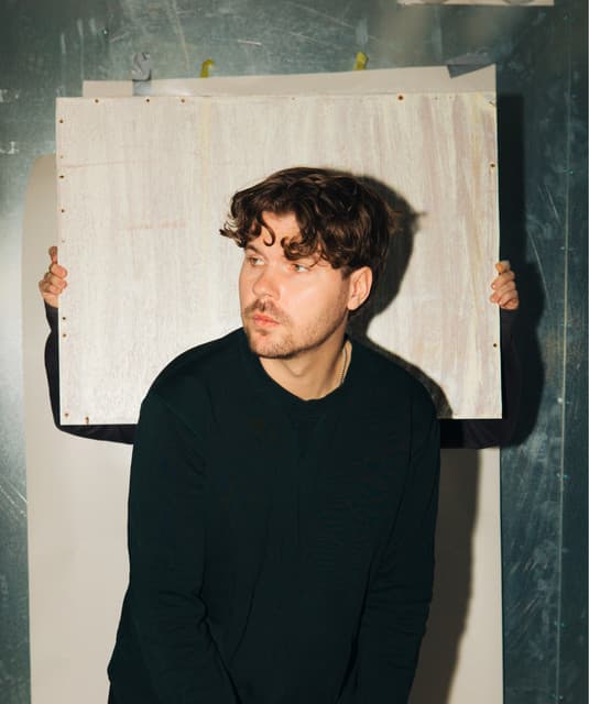 Discrete artist profile image