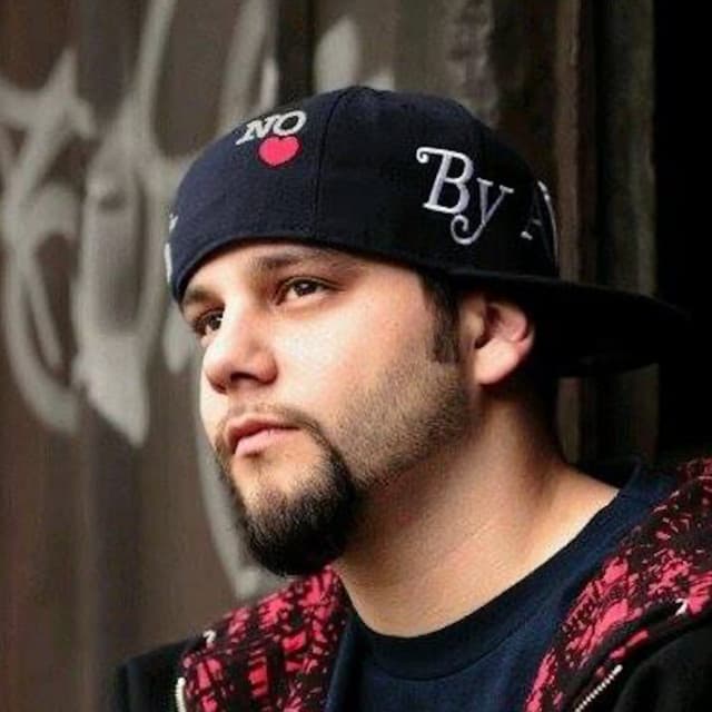 Dead Heat's artist profile image