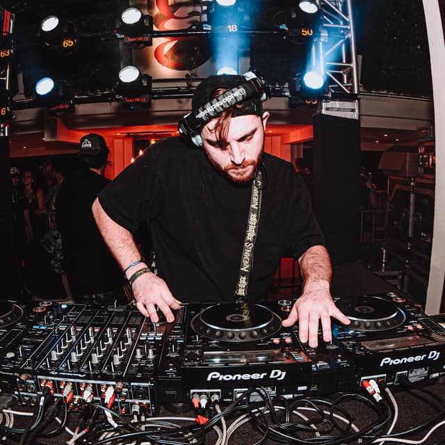 Aweminus's artist profile image
