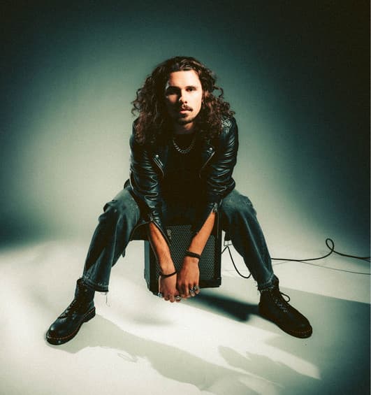 LUCHIANO artist profile image