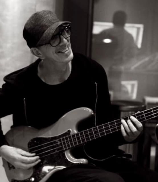 Pino Palladino artist profile image