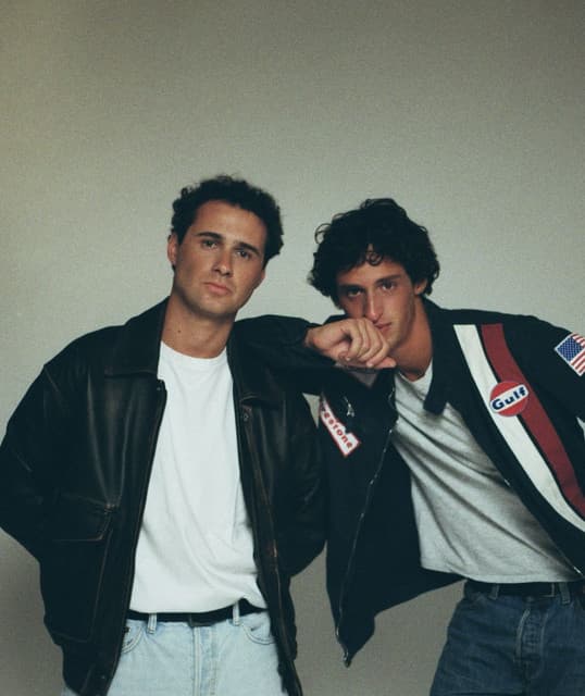 The kid in blue artist profile image