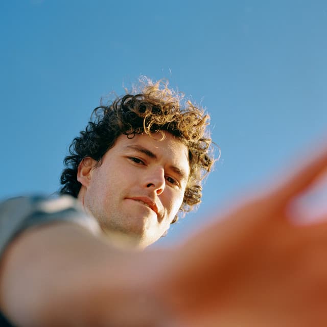 Vance Joy's artist profile image
