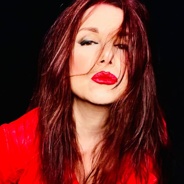 Lee Aaron artist profile image