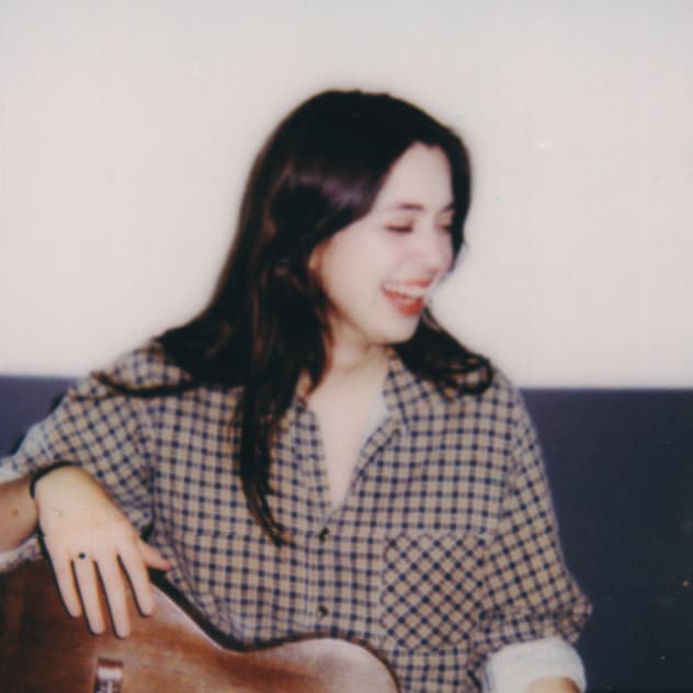 Lizzy McAlpine's artist profile image