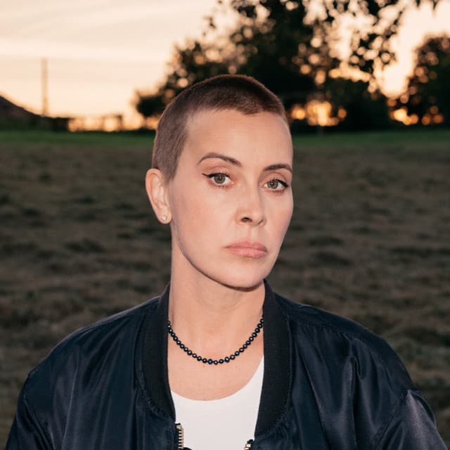 Anouk artist profile image