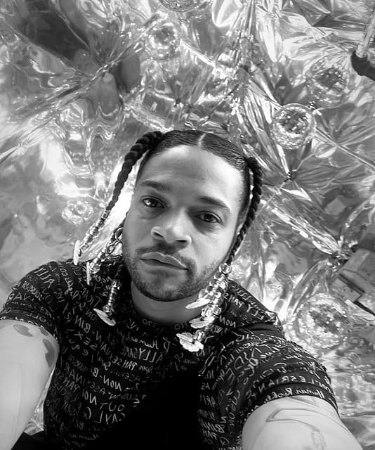 MacKenzie's artist profile image