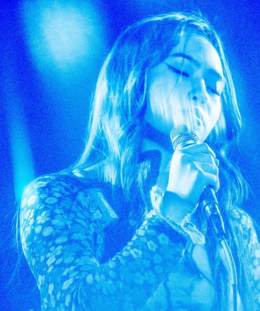 Chloe Berry artist profile image