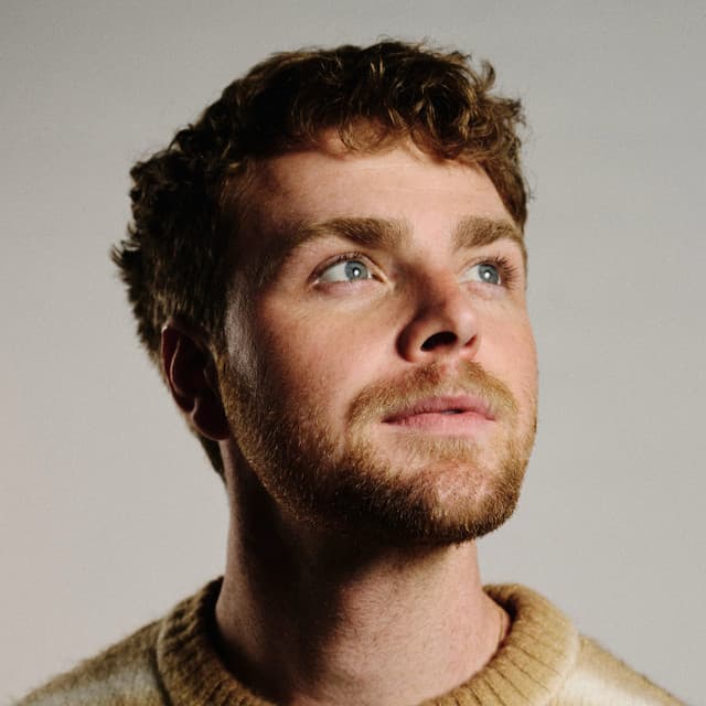 Alex Warren artist profile image