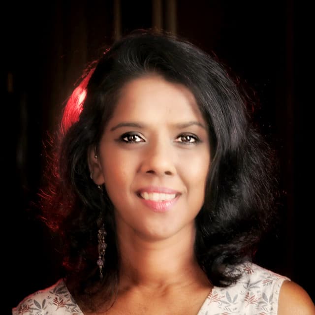 Mahalakshmi Iyer artist profile image